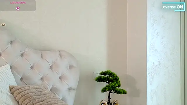 AniaKarenina's cam snapshot