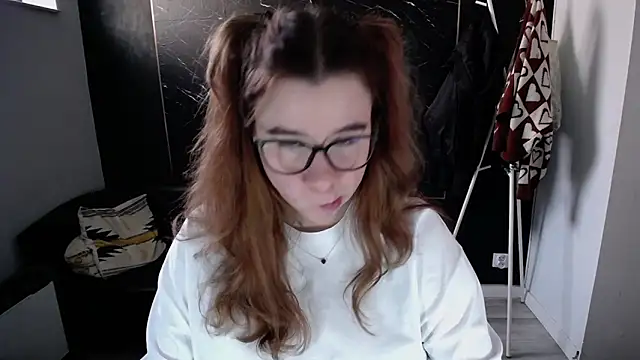 littleviki7 live sex cam