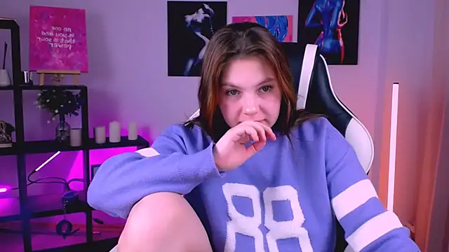 PolinaShine's cam snapshot