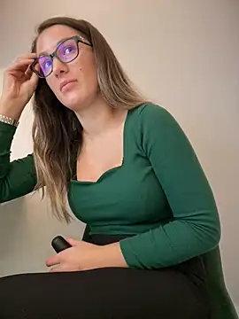 HotXMom's cam snapshot