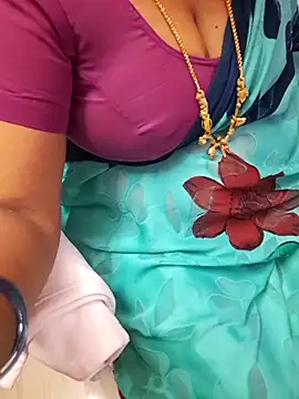 Tamil_Ammani's cam snapshot