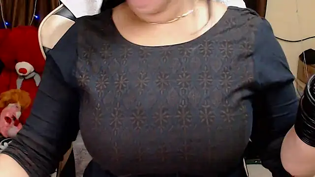 Sukoon_143's cam snapshot