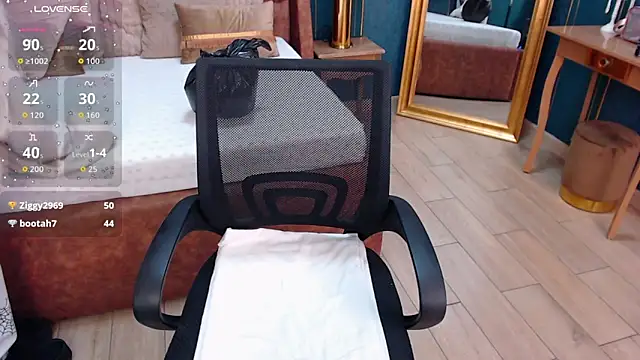 SerenaXMendezX's cam snapshot