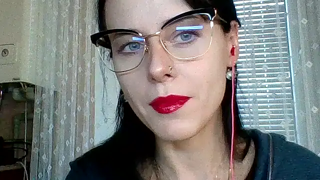 LuminousLady's cam snapshot