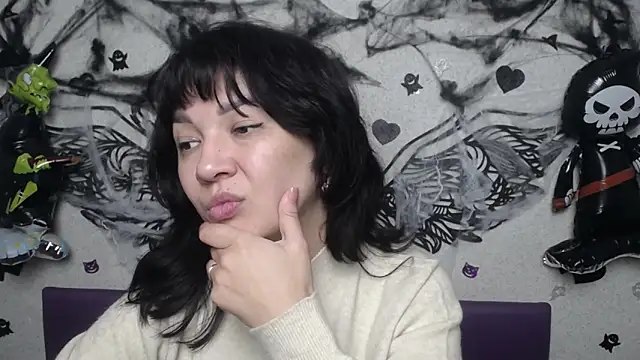 SelenaFly's cam snapshot