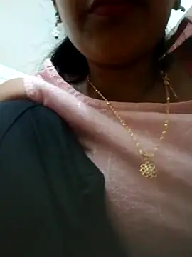 hotshreya69's cam snapshot