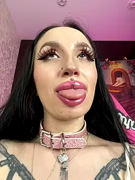 Molly__Moon live sex cam