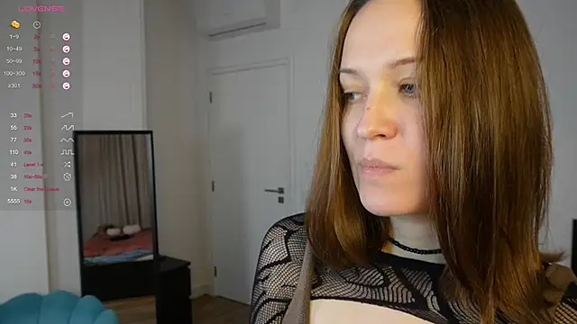 NeonyMuse's cam snapshot