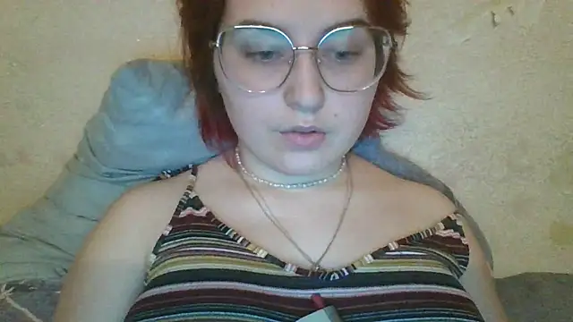 Aynii's cam snapshot