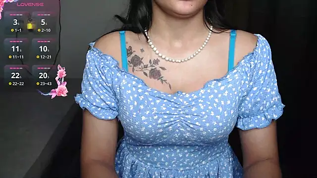 Royal_Queen_Janvi's cam snapshot