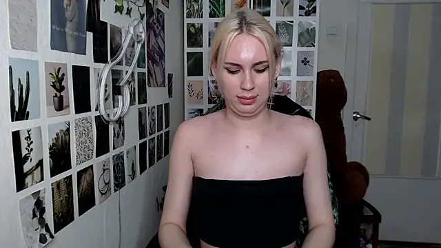 CapriScorpion live sex cam