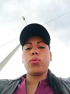 _andrea30 live sex cam