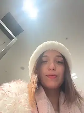 DollyTall's cam snapshot