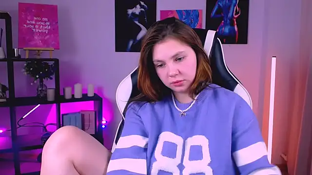 PolinaShine's cam snapshot