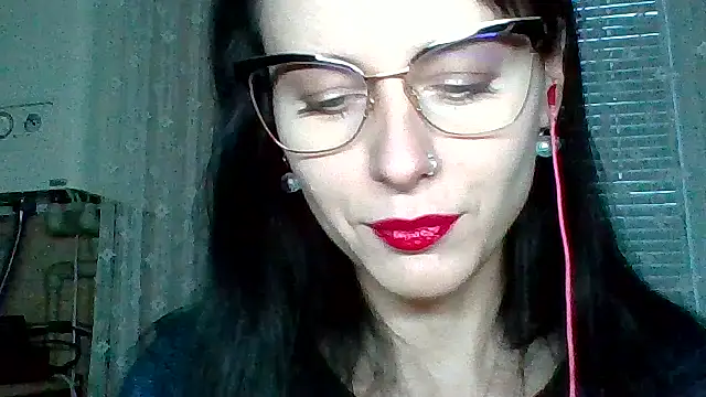 LuminousLady's cam snapshot