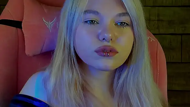 AnnaDelon's cam snapshot