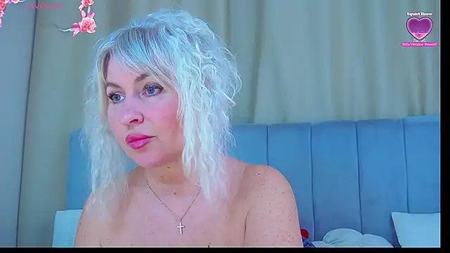 Barbie_Blond_'s cam snapshot