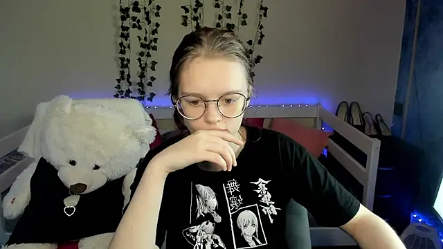 shy_elina01's cam snapshot