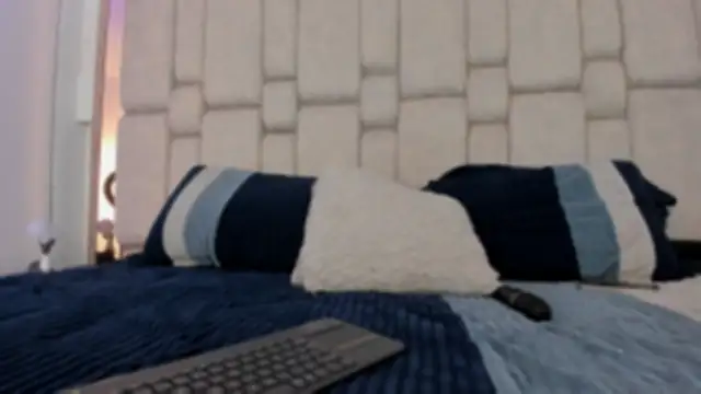 EmmaBeel's cam snapshot