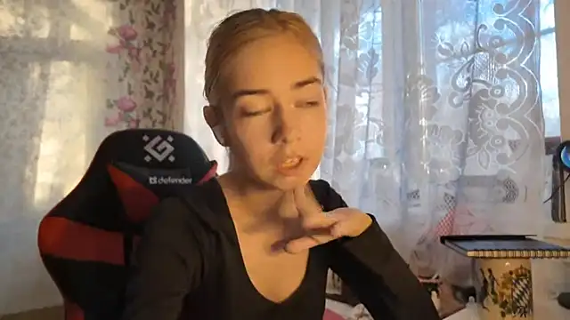 Witching_Moon's cam snapshot