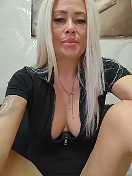 MILFBARBY's cam snapshot