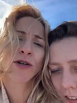 missdaisydiamond777's cam snapshot