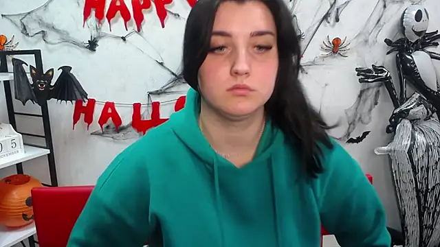 ScarletCargo's cam snapshot