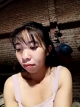 emaame68's cam snapshot