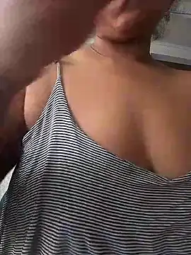 Xaira_Ruiz_'s cam snapshot