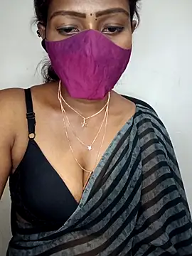 Tamil_kavinila's cam snapshot