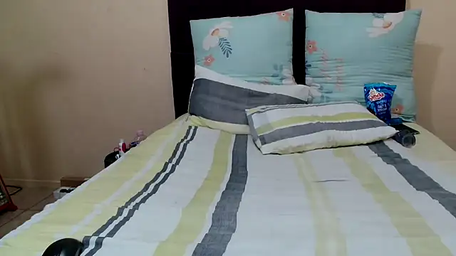 Bbw255's cam snapshot