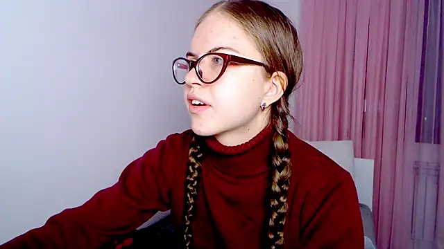 Sarah_HS live sex cam