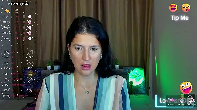 Alianna_Solo_Kisses's cam snapshot