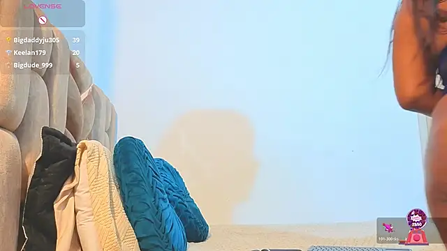 KloheCurvy's cam snapshot