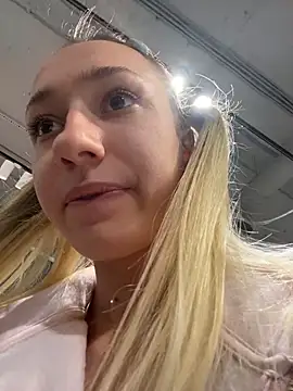 Lia__Love live sex cam