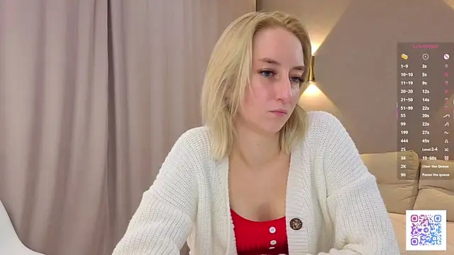 JodeeThu's cam snapshot