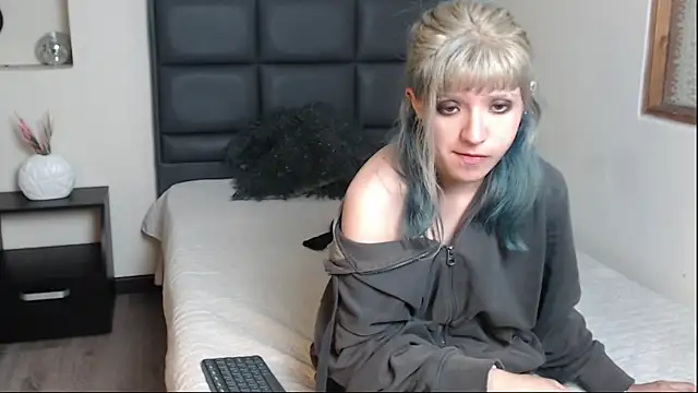 Amnesia_'s cam snapshot