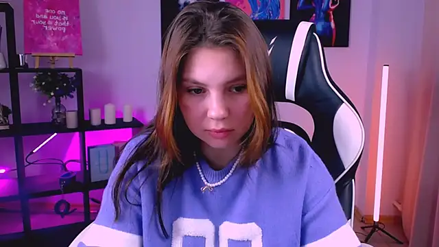 PolinaShine's cam snapshot