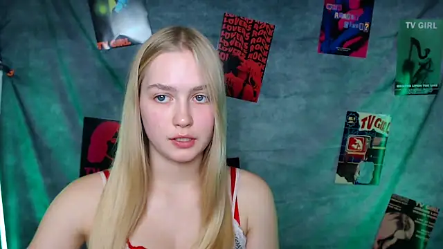 MademoiselleCl's cam snapshot