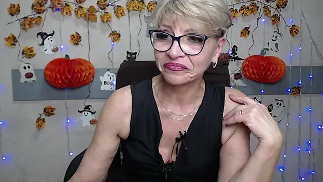 EllaBonito's cam snapshot