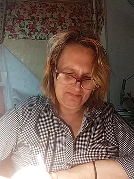 Forest-Lady's cam snapshot