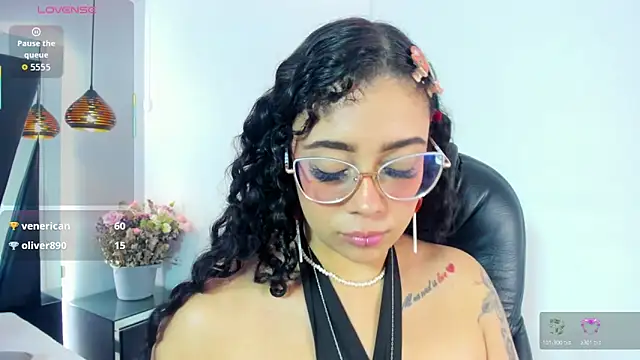 antonelllepiercee's cam snapshot