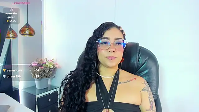 antonelllepiercee's cam snapshot