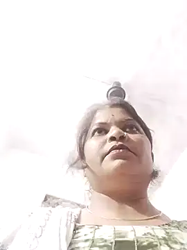 Rajnee33A's cam snapshot