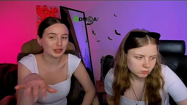 leslie_bird's cam snapshot