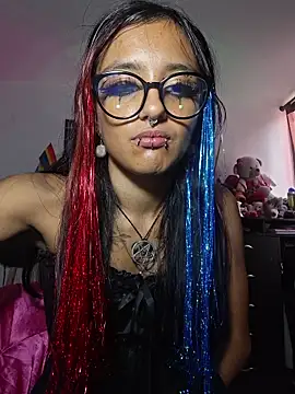 carolinerue's cam snapshot