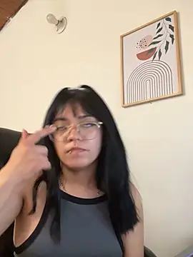 angie_rousse_'s cam snapshot