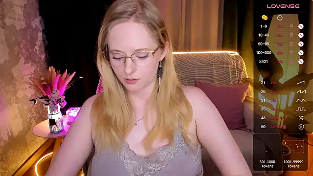 Aemilia_'s cam snapshot