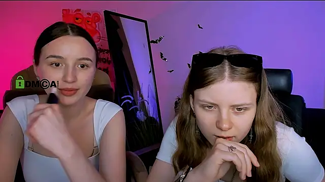 leslie_bird's cam snapshot