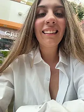 sarah_honey__'s cam snapshot